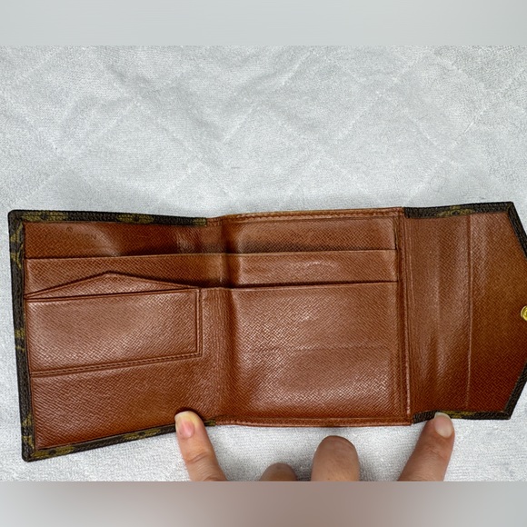 Louis Vuitton monogram wallet - Picture 7 of 15